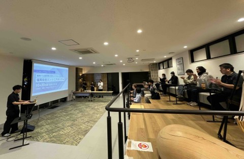 オープニングの写真